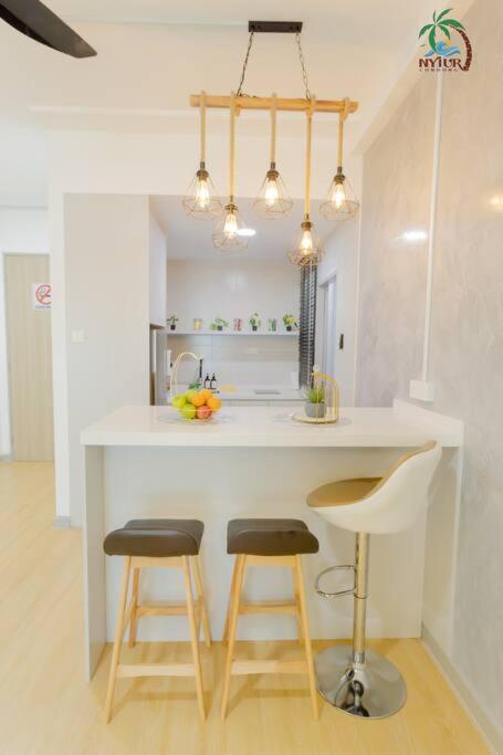 New Drawbridge Condo With Seaview And Pool Kuala Terengganu Esterno foto