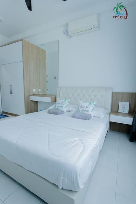 New Drawbridge Condo With Seaview And Pool Kuala Terengganu Esterno foto